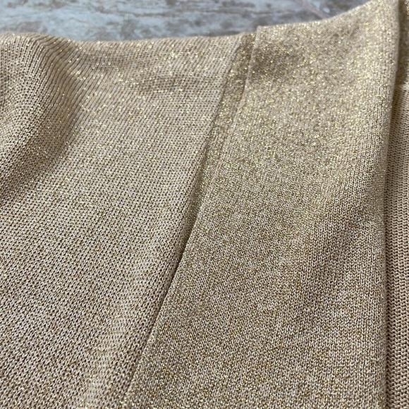 Anna Gray Gold Long Sleeve Cardigan - Picture 3 of 6